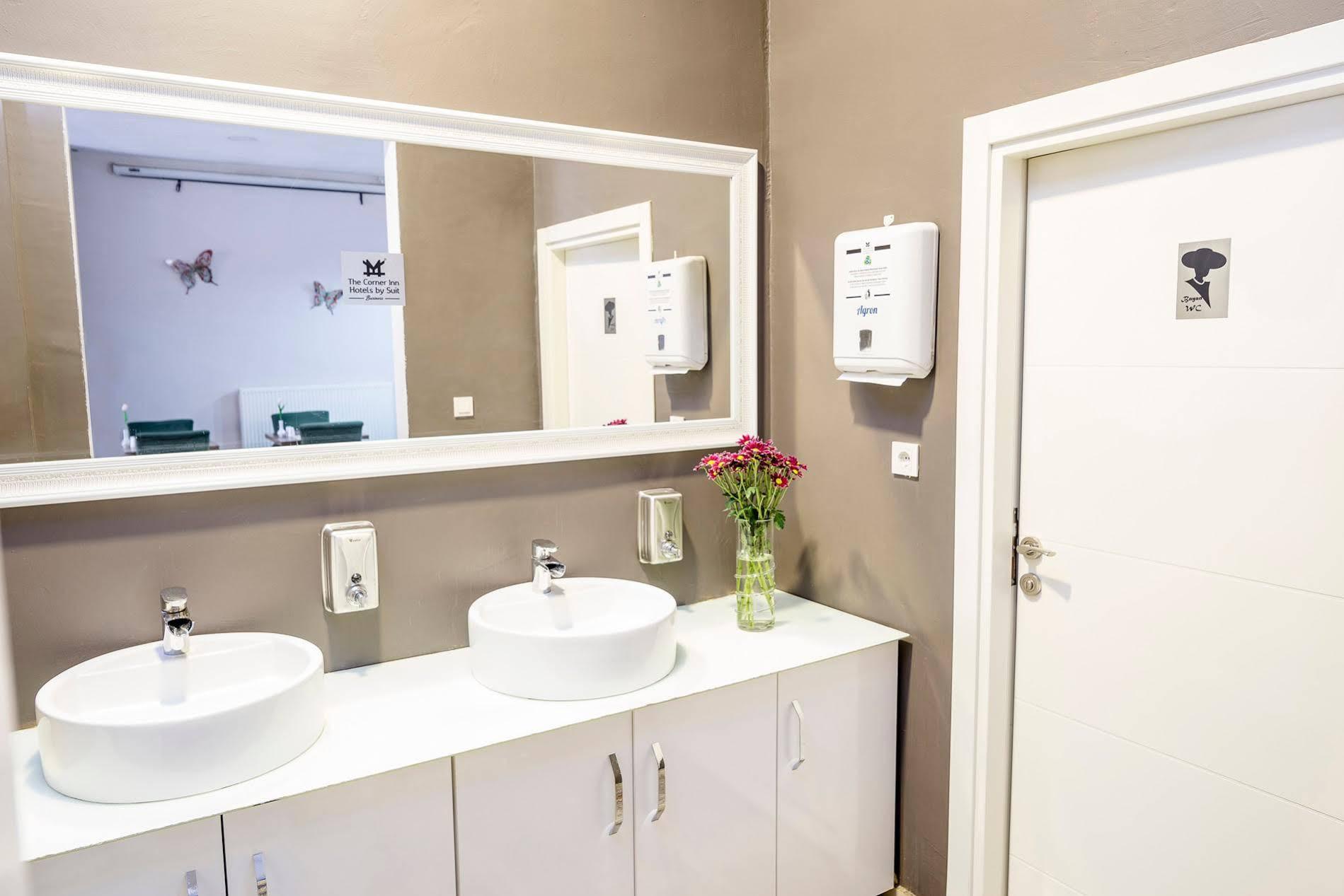 The Corner Inn Hotels By Suit Eskişehir Extérieur photo